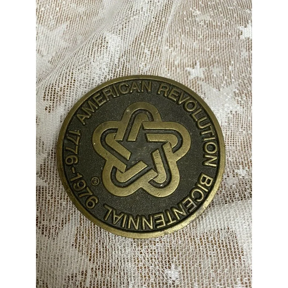 AMERICAN REVOLUTION BICENTENNIAL BELT BUCKLE 1776-1976 SOLID BRASS‎ VINTAGE